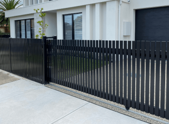ALUMINUM FENCE - WHERE DURABILITY MEETS DESIGN