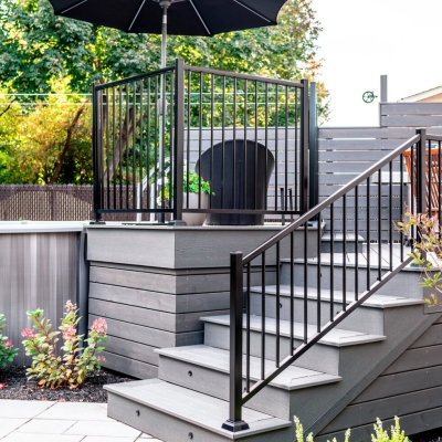 Aluminium stair handrail