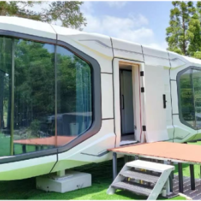 WONDER BOAT – Minimalist, Sophisticated, Fully Immersive