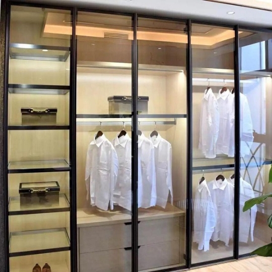 Aluminum framing for storage units