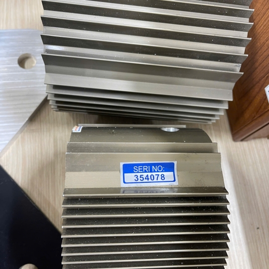 Sản phẩm nhôm đùn ép bộ phận tản nhiệt